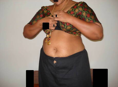 Fuck My Indian GF pleased to share with you xxx picture gallery with Indian Babe in sex scene with dude