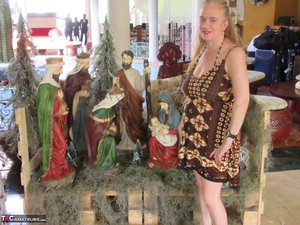 TAC Amateurs pleased to share with you a free gallery with Lily xxx gallery 269829