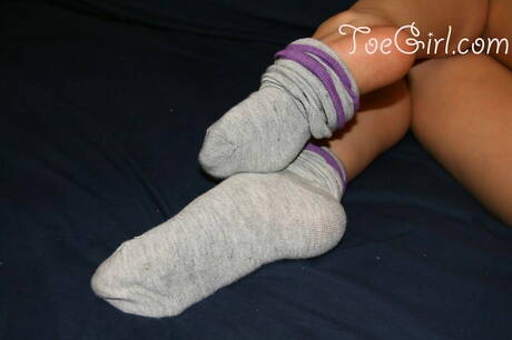 Foot Sees invites you to browse their free pictures with alluring femme xxx gallery 262464