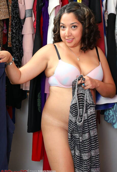 All Over 30 invites you to browse their free pics with Kimberly Henessey xxx gallery 71437